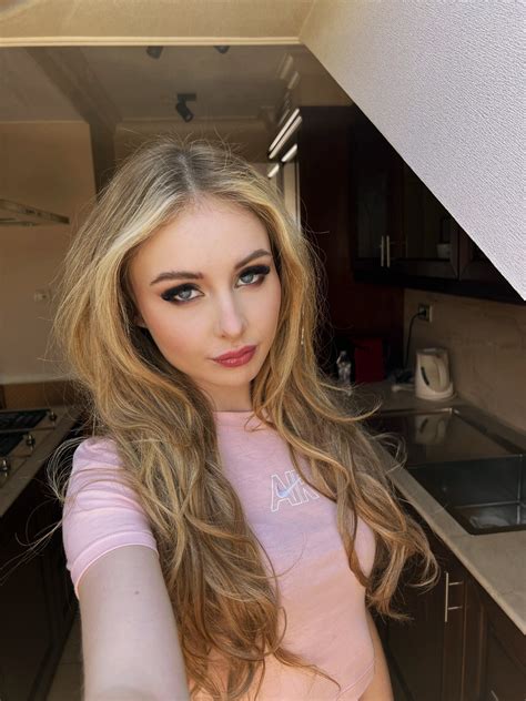 Free Baby Kxtten HD porn videos (1,969) .